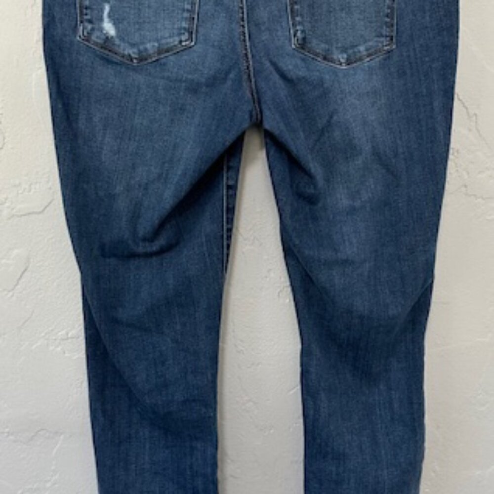 Maurices Mid Rise Jeans - Picture 3 of 6